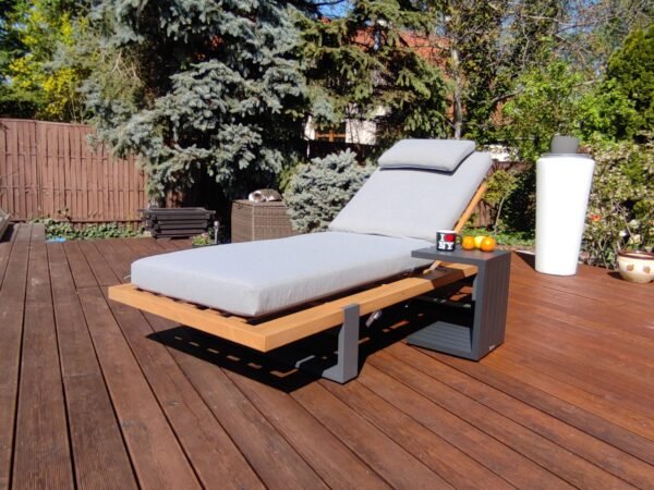 Aluminiowy leżak ogrodowy z materacem LAZZARO