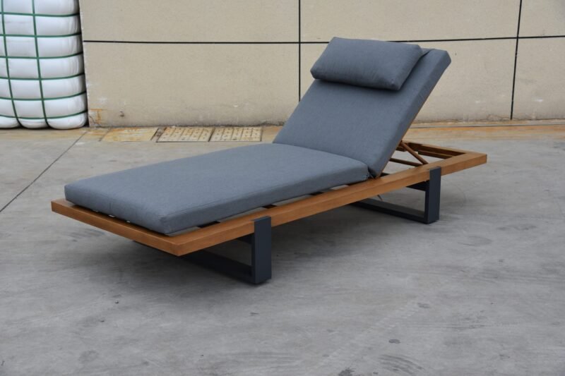 DSC_5027-scaled-1.jpg Aluminiowy leżak ogrodowy z materacem LAZZARO