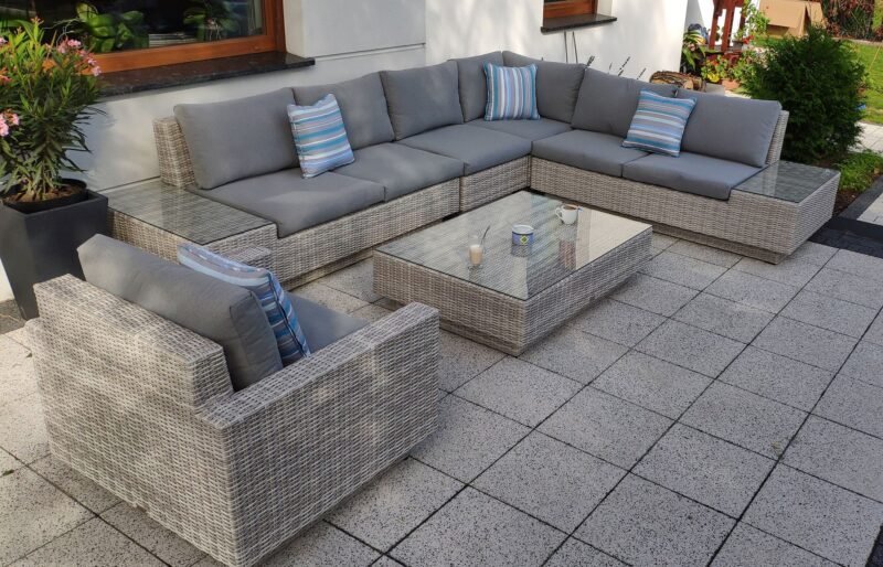 Nowoczesne meble ogrodowe CALABRIA BIG z fotelem
- JASNY-SZARY