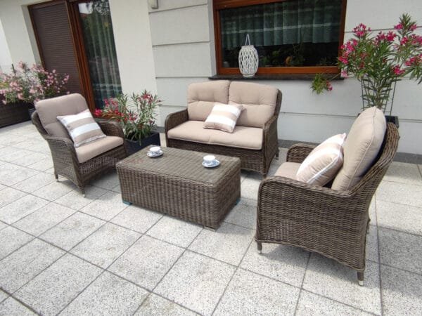 Zestaw mebli ogrodowych technorattan ARES na taras lub balkon - BRĄZOWY